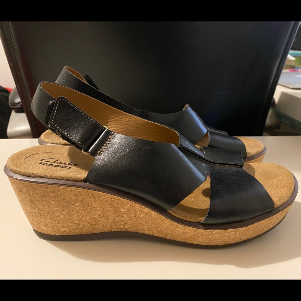 Clarks Collection women’s size 10 slingback wedges